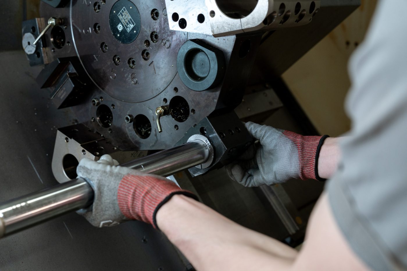 MAQ vibrationsdämpat verktyg i svarvning – stabil bearbetning